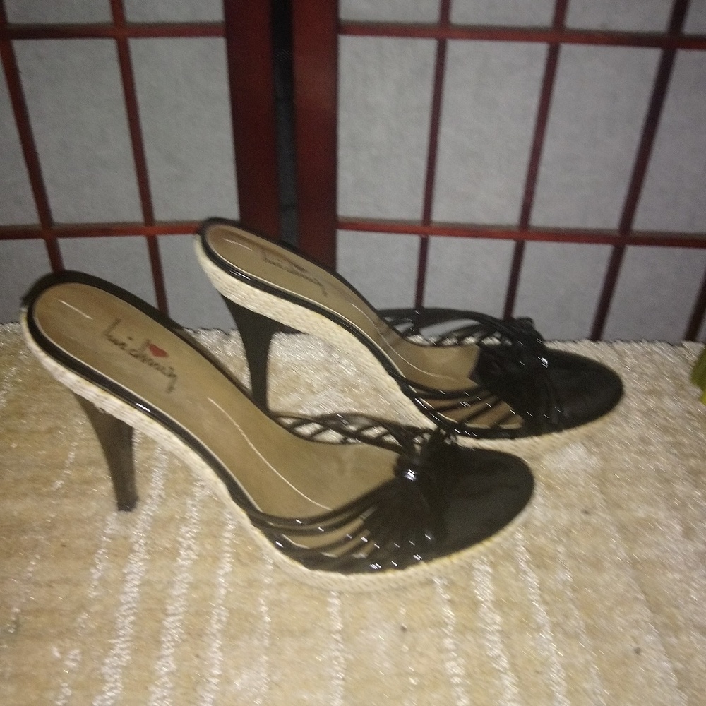 Shoes - Picture 2 of 3